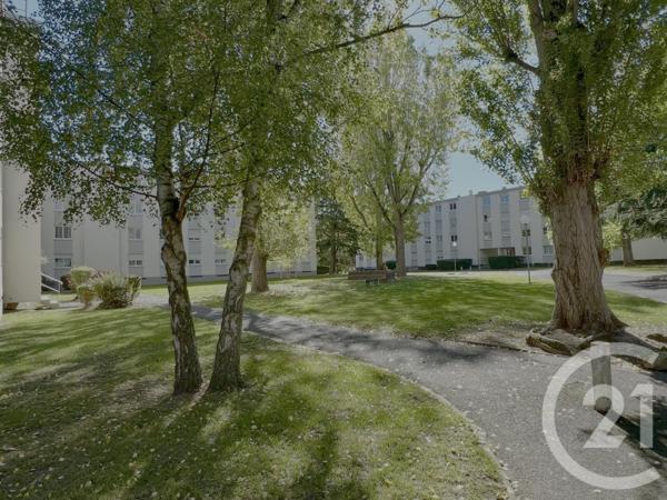 Appartement F4 à vendre  4 pièces - 72,95 m2 EVRY - 91