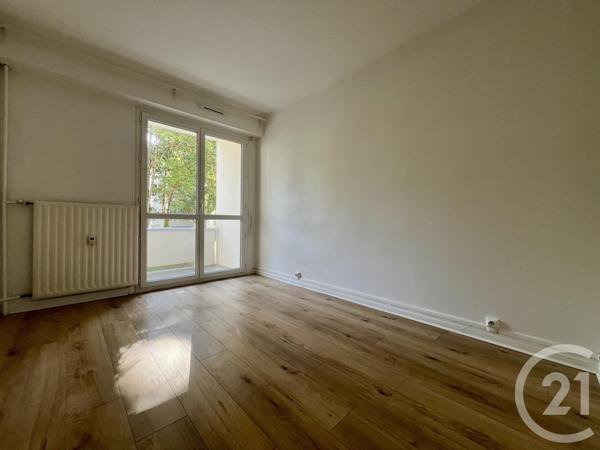 Appartement F4 à vendre  4 pièces - 72,95 m2 EVRY - 91