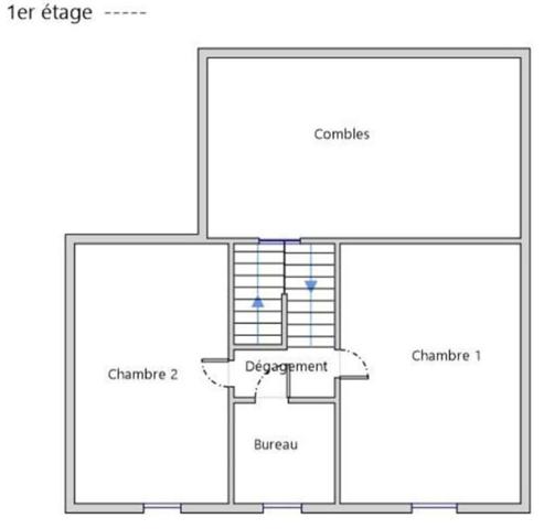 29520 Châteauneuf du Faou maison de bourg habitable de suite, jolie jardin clos sans vis à vis