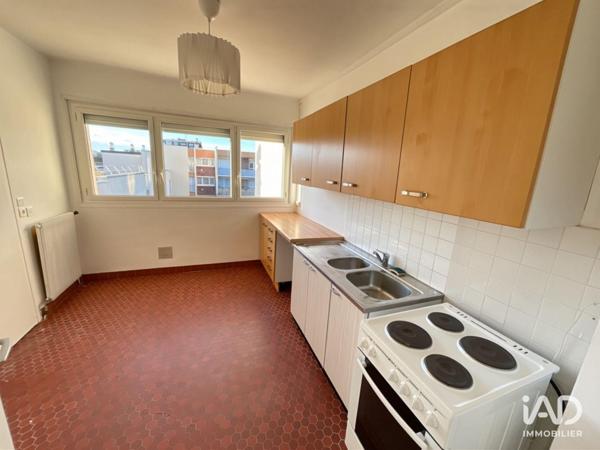 Location appartement 2 pièces 54 m² Maurepas