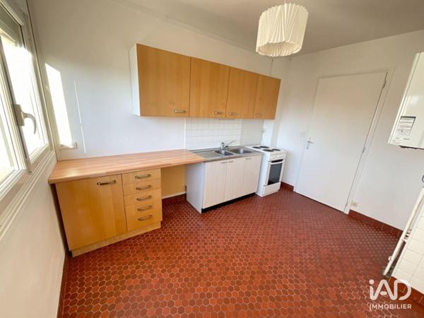 Location appartement 2 pièces 54 m² Maurepas
