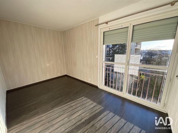 Location appartement 2 pièces 54 m² Maurepas