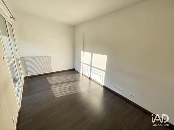 Location appartement 2 pièces 54 m² Maurepas
