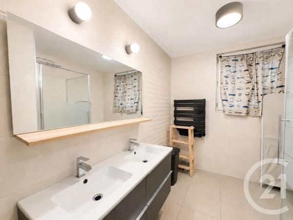 Maison à vendre  3 pièces - 77,87 m 2   VENISSIEUX  - 69