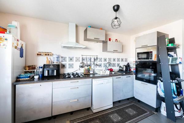 T4 + TERRASSE + BOX + VUE DEGAGEE