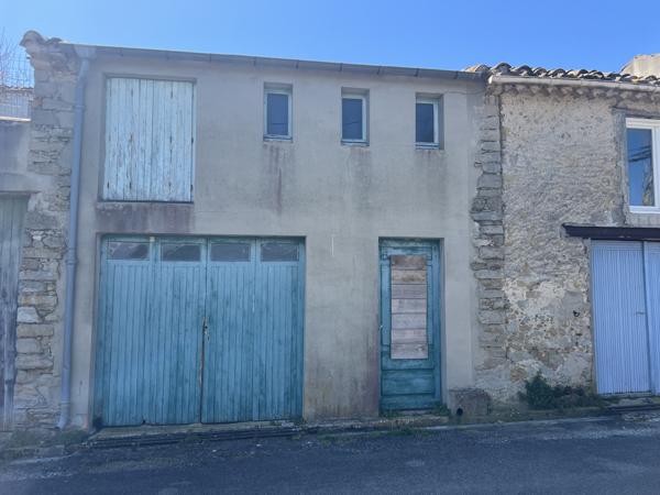 Villesiscle (11150) EXCLUSIVITE - VILLESISCLE - MAISON DE VILLAGE + GRAND GARAGE + COUR INTERIEURE + JARDIN NON ATTENANT