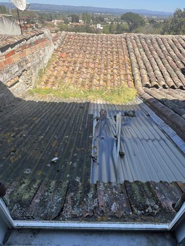Villesiscle (11150) EXCLUSIVITE - VILLESISCLE - MAISON DE VILLAGE + GRAND GARAGE + COUR INTERIEURE + JARDIN NON ATTENANT