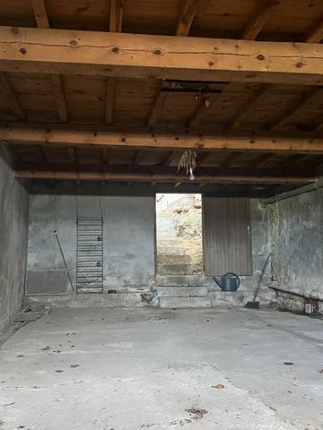 Villesiscle (11150) EXCLUSIVITE - VILLESISCLE - MAISON DE VILLAGE + GRAND GARAGE + COUR INTERIEURE + JARDIN NON ATTENANT