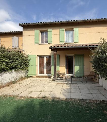 CARCASSONNE Résidence Di Castelli II maison rénovée et meublée avec 3 chambres jardin garage et piscine collective