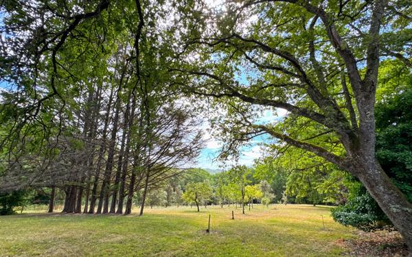 Maison à vendre    6 pièces • 173 m2 Périgueux