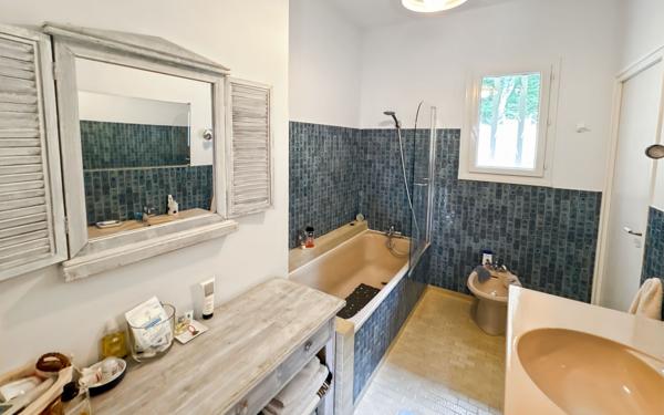 Maison à vendre    6 pièces • 173 m2 Périgueux