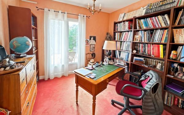 Maison à vendre    6 pièces • 173 m2 Périgueux