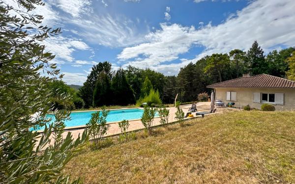 Maison à vendre    6 pièces • 173 m2 Périgueux