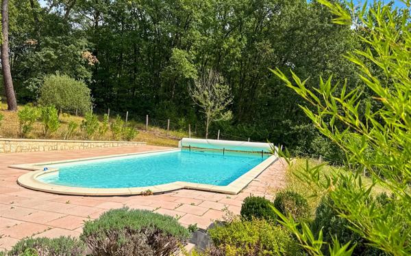 Maison à vendre    6 pièces • 173 m2 Périgueux