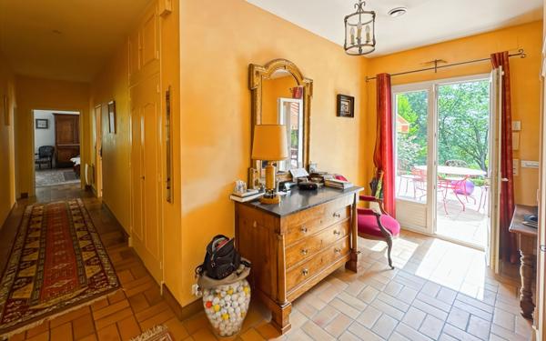 Maison à vendre    6 pièces • 173 m2 Périgueux