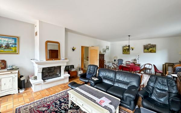 Maison à vendre    6 pièces • 173 m2 Périgueux