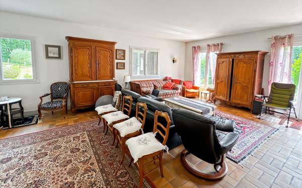 Maison à vendre    6 pièces • 173 m2 Périgueux