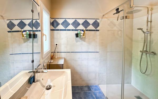 Maison à vendre    6 pièces • 173 m2 Périgueux