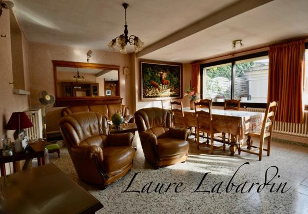 Maison à vendre à Tonneins, 117m2, 3 chambres, cours extérieures