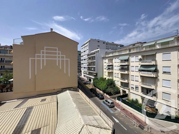 Appartement F2 à vendre  2 pièces - 48,15 m 2   CANNES  - 06