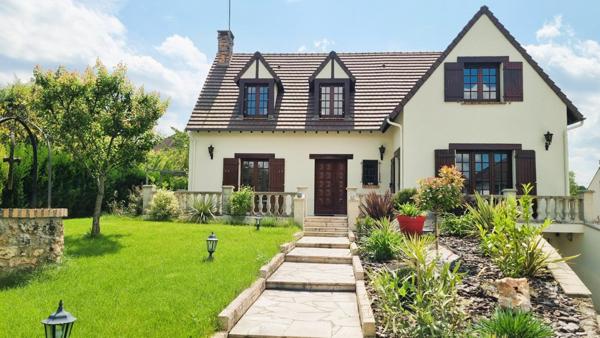 Maison à vendre    8 pièces • 171 m2 L'Isle-Adam