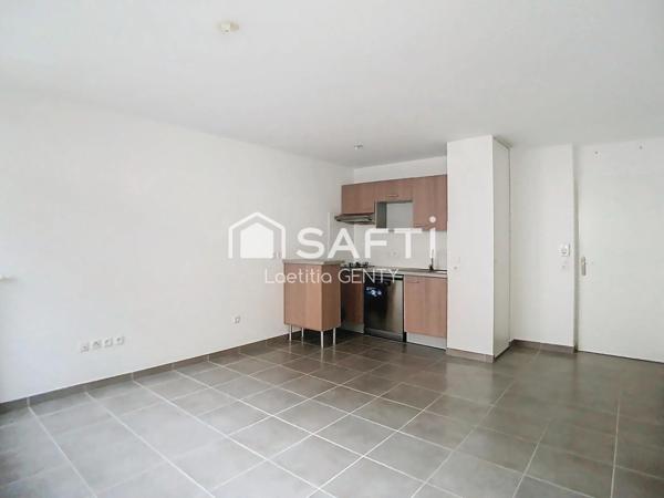 COLOMBES HYPER-CENTRE – 2 PIÈCES RÉCENT AVEC LOGGIA