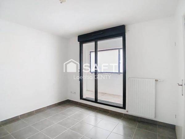 COLOMBES HYPER-CENTRE – 2 PIÈCES RÉCENT AVEC LOGGIA