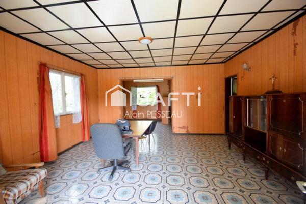 Exceptionnel plein centre de St Benoit sur 1100 m2