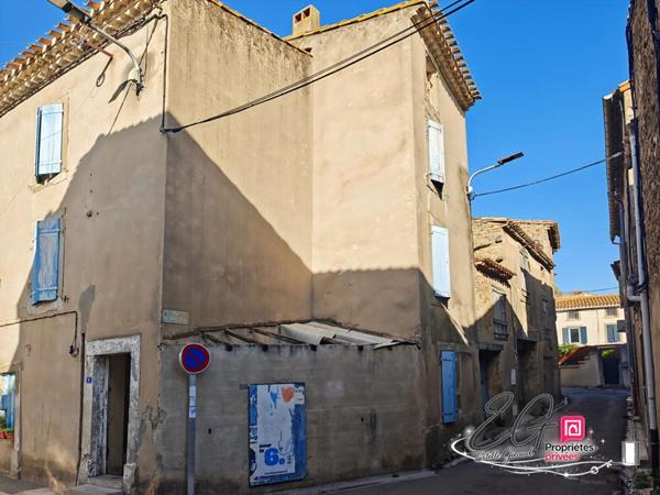 Laure Minervois,  Projet de rénovation : maison de village avec extérieur et garage