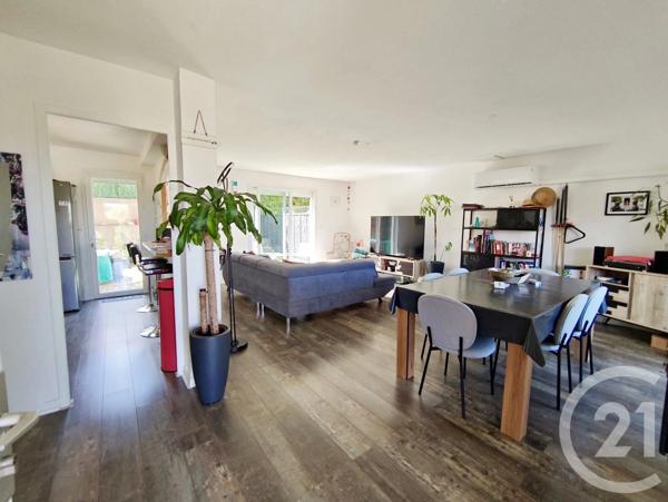 Maison à vendre  4 pièces - 93 m 2   NIMES  - 30