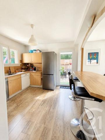 Maison à vendre  4 pièces - 93 m 2   NIMES  - 30