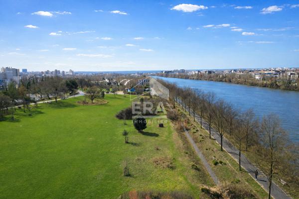 Appartement t2 hyper centre colombes 41m2 balcon