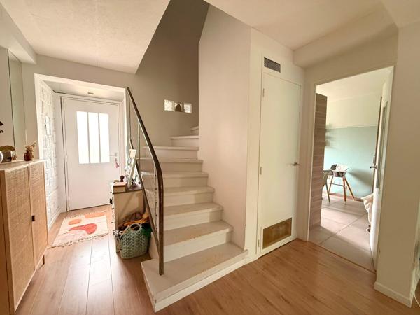 Maison 5 pièces 102 m² à Villeneuve-Tolosane avec jardin clos