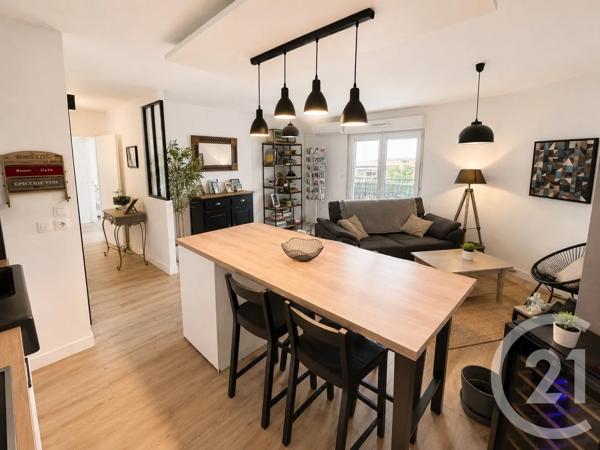 Appartement T4 à vendre  4 pièces - 79,70 m 2   CUGNAUX  - 31