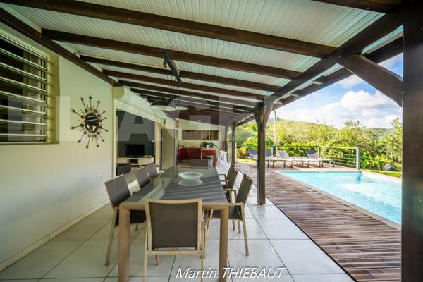 Villa de caractère avec vue mer et campagne