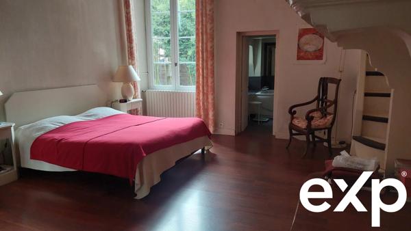 maison de village avec garage et piscine