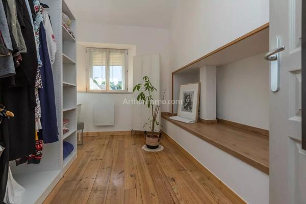 Vente                                                      Maison
                        
                     4 pièces                      115 m2                     à Belley