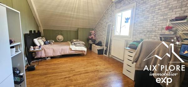 VILLA EXCEPTIONNELLE 175M2 AVEC PISCINE ET DEPENDANCES