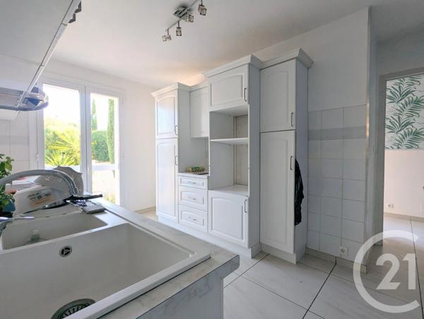 Maison à vendre  8 pièces - 169 m 2   BEZIERS  - 34