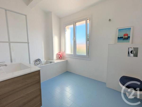 Maison à vendre  8 pièces - 169 m 2   BEZIERS  - 34