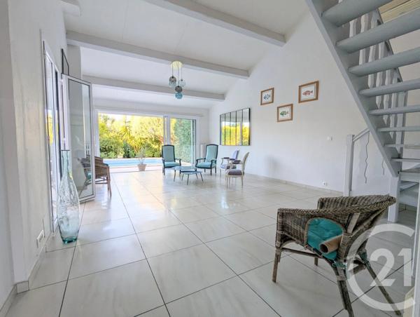 Maison à vendre  8 pièces - 169 m 2   BEZIERS  - 34