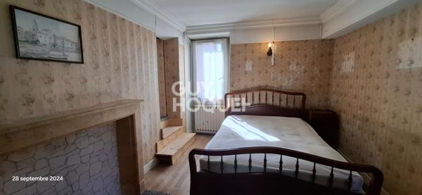 Ancien corps de ferme à rénover au coeur du village