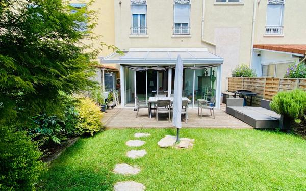 Appartement à vendre    3 pièces • 94,02 m2 Lyon 7