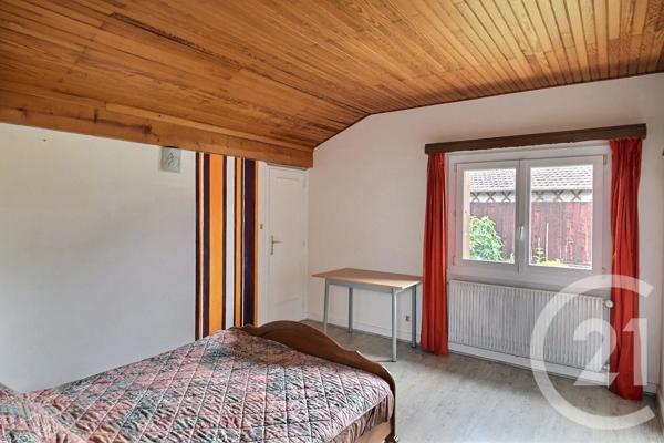 Maison à vendre  6 pièces - 144,93 m 2   MONTLUEL  - 01