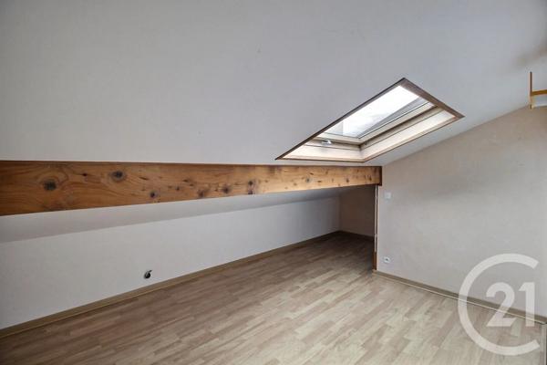 Maison à vendre  6 pièces - 144,93 m 2   MONTLUEL  - 01