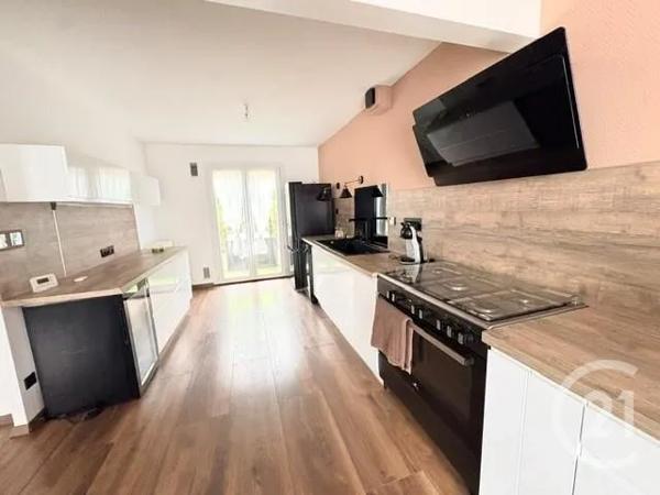 Maison à vendre  7 pièces - 152 m 2   BOURG EN BRESSE  - 01