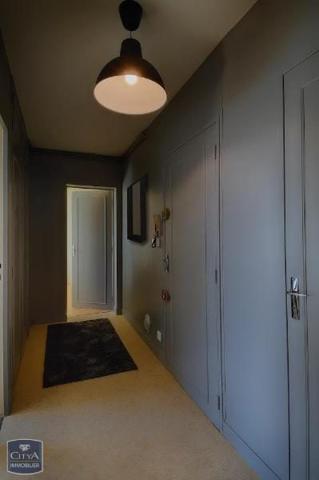 Appartement à louer 4 pièces 74.35m²