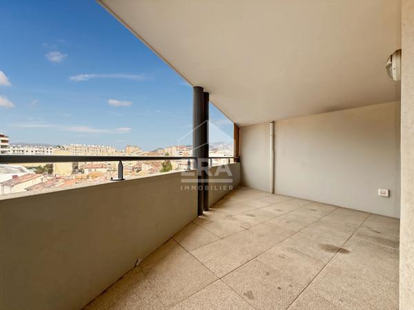 Appartement Marseille 4 pièces 86.22 m2 terrasse et place de parking