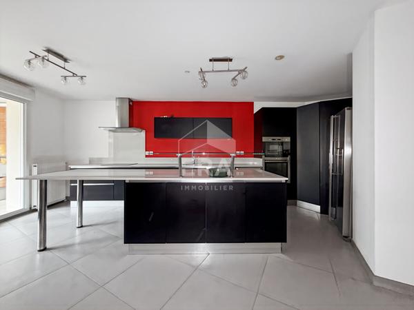 Appartement Marseille 4 pièces 86.22 m2 terrasse et place de parking