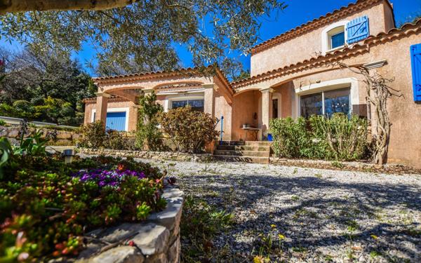 Maison à vendre    4 pièces •  Rochefort-du-Gard